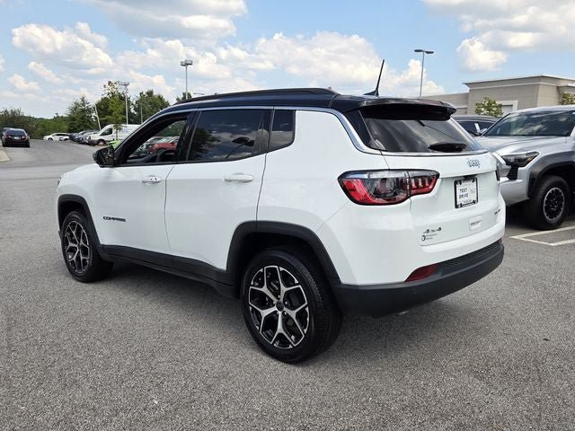 Used 2026 Jeep Compass Limited AWD/4WD image 6