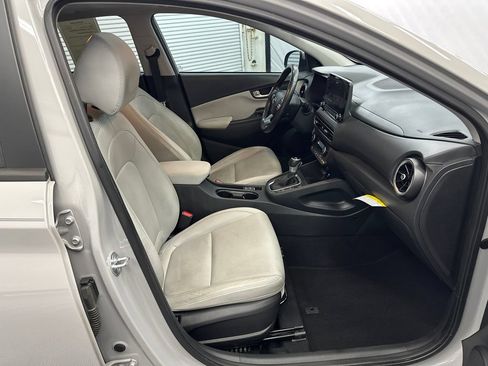 Used 2023 Hyundai Kona Limited w/ Cargo Package FWD image 14
