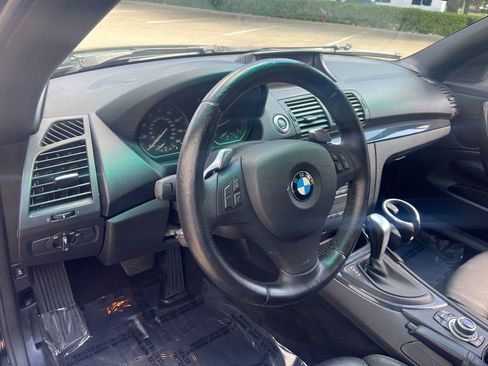 Used 2010 BMW 135i Convertible w/ Premium Pkg image 22