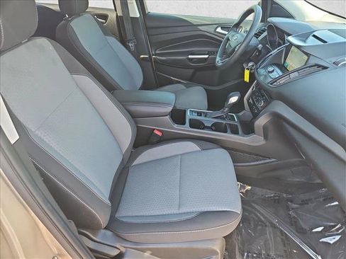 Used 2018 Ford Escape SE w/ SE Sync 3 Package FWD image 20