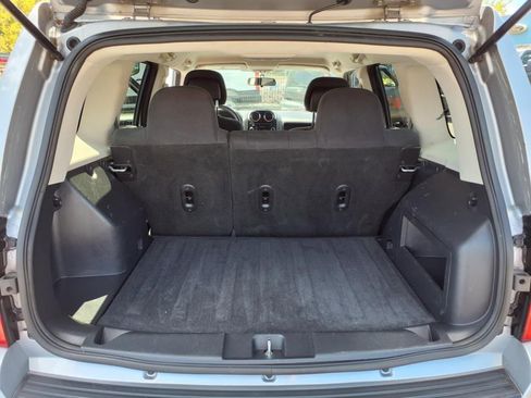 Used 2015 Jeep Patriot Sport image 12