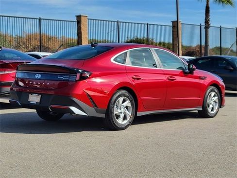 New 2026 Hyundai Sonata SE image 2