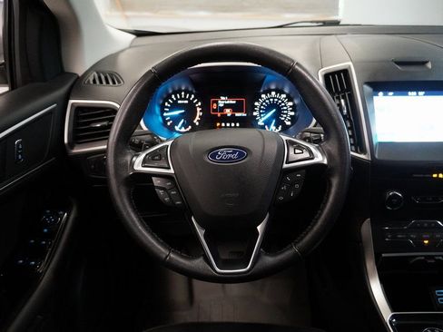 Used 2019 Ford Edge SEL image 10