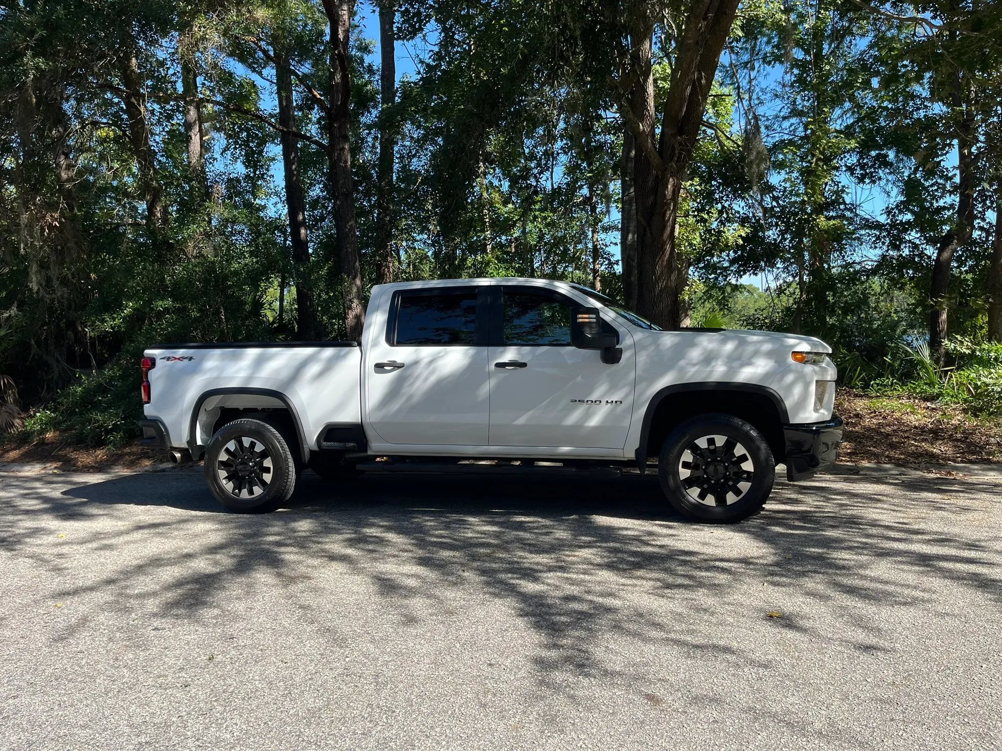 Used 2020 Chevrolet Silverado 2500 Custom w/ Custom Value Package AWD/4WD image 5