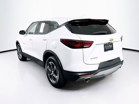 Used 2025 Chevrolet Blazer LT FWD image 5