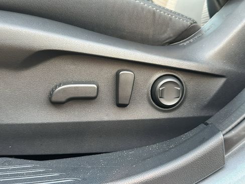 Certified 2025 Subaru Outback Premium w/ Popular Package #1A image 10