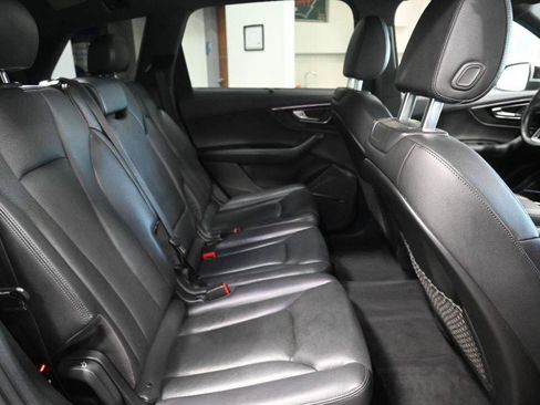 Used 2018 Audi Q7 3.0T Prestige w/ Prestige Package AWD/4WD image 19