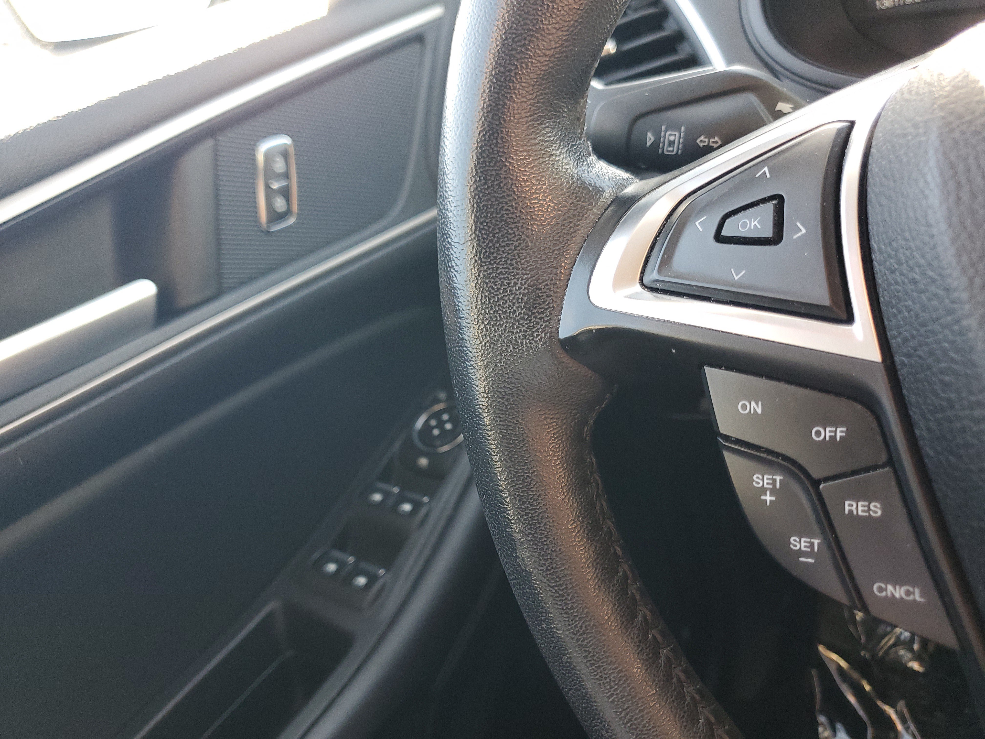 Used 2022 Ford Edge SEL w/ Convenience Package AWD/4WD image 25