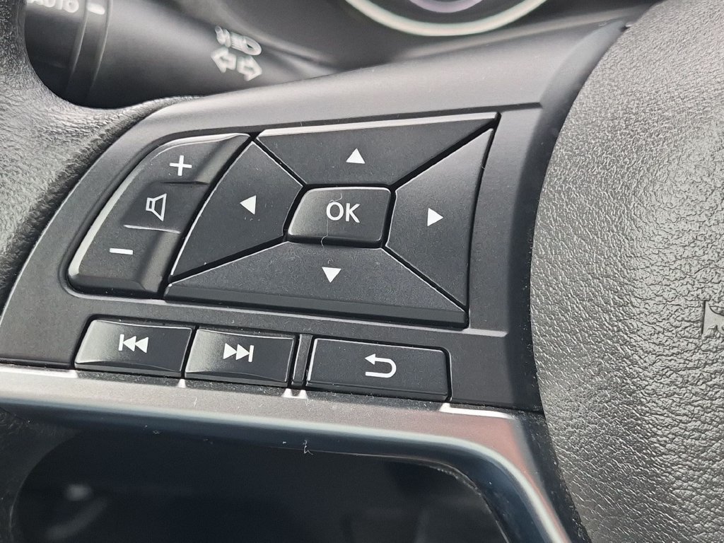 Used 2024 Nissan Sentra SV FWD image 14