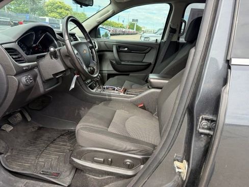 Used 2014 Chevrolet Traverse LT AWD/4WD image 2