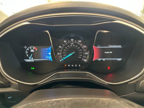 Used 2016 Ford Fusion SE w/ Equipment Group 202A FWD image 23