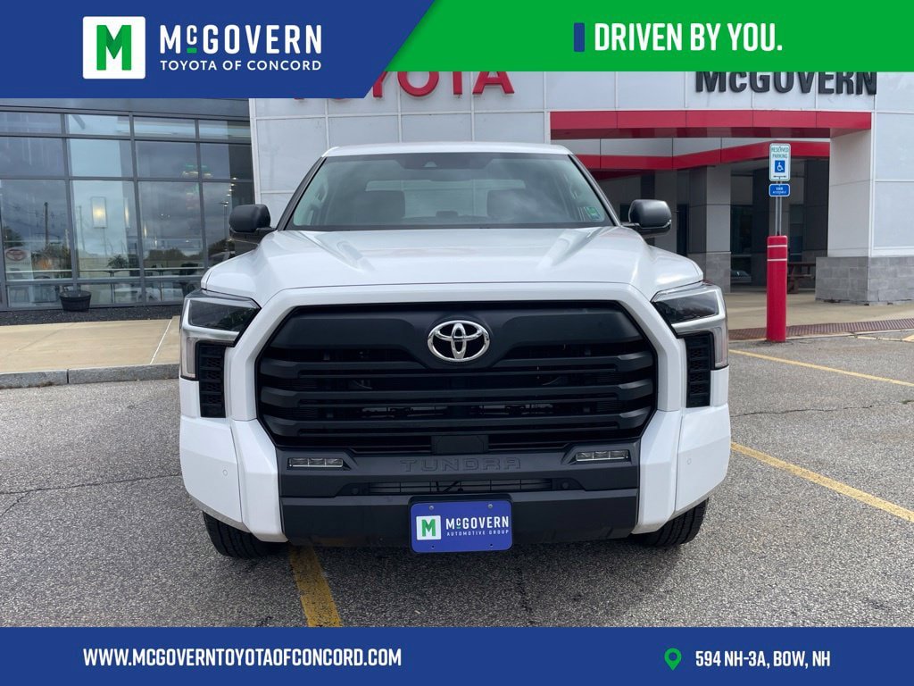 Used 2024 Toyota Tundra SR5 w/ SR5 Convenience Package AWD/4WD image 8