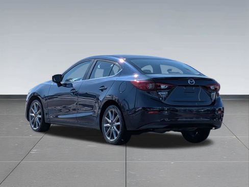 Used 2018 MAZDA MAZDA3 Touring image 3