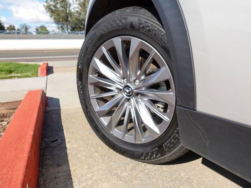 Certified 2024 MAZDA CX-90 3.3 Turbo w/ Preferred Plus image 8