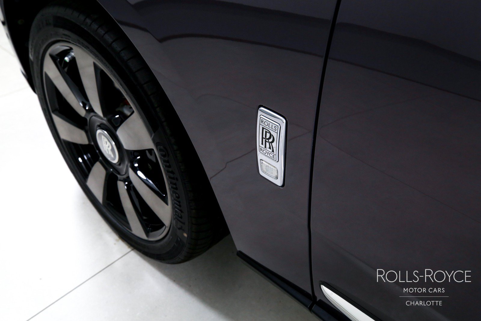 Certified 2020 Rolls-Royce Cullinan AWD/4WD image 45