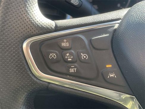 Used 2021 Chevrolet Equinox LT image 20