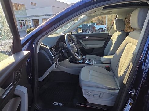 Used 2021 Audi Q5 2.0T Premium Plus w/ Premium Plus Package image 14