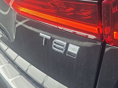 New 2026 Volvo XC60 T8 Ultra w/ Protection Package Premier image 4