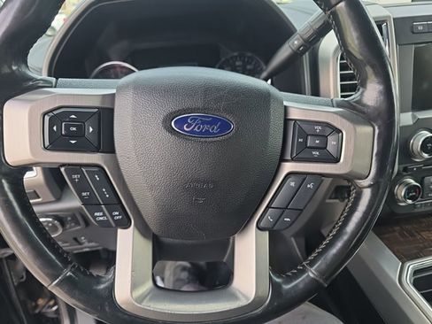Used 2017 Ford F250 Platinum w/ Platinum Ultimate Package image 31