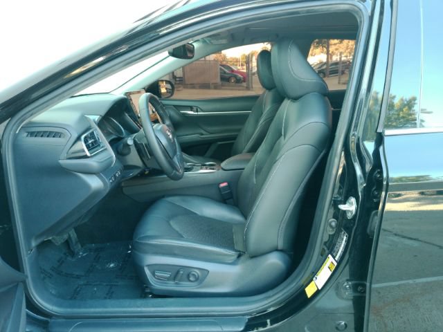 Used 2023 Toyota Camry XSE FWD image 12