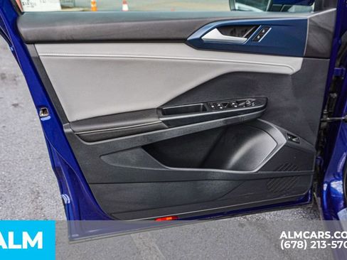 Used 2024 Volkswagen Taos SE image 46