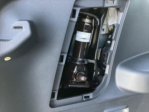 Certified 2024 Toyota Land Cruiser image 32