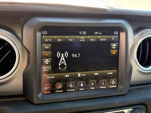 Used 2022 Jeep Wrangler Unlimited Rubicon 4xe w/ Steel Bumper Group image 22