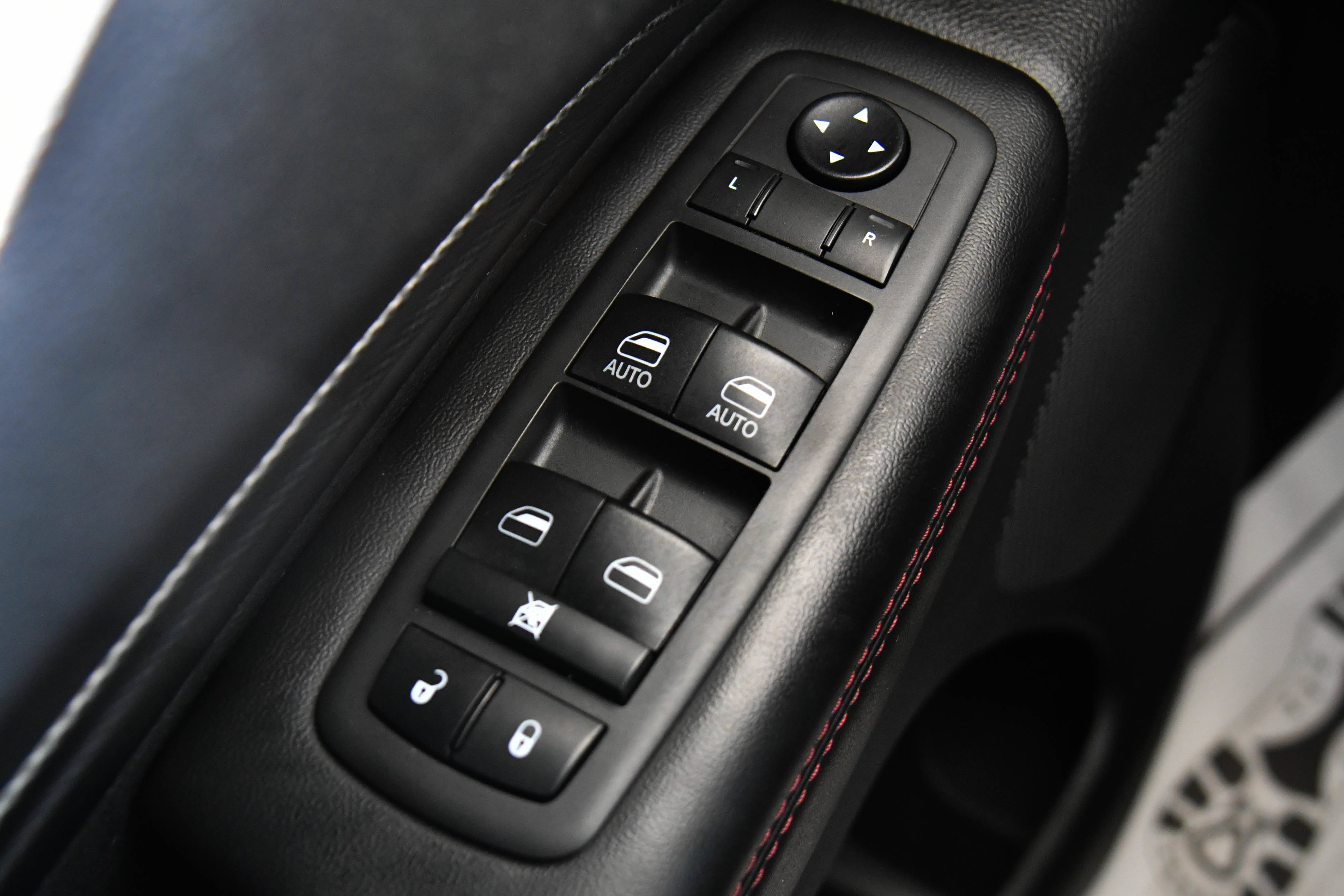 Used 2021 Dodge Durango R/T w/ Technology Group RWD image 37