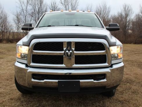 Used 2018 RAM 3500 Tradesman w/ Chrome Appearance Group image 12