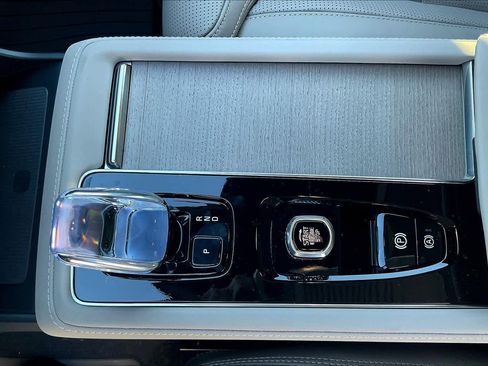 New 2026 Volvo XC90 B6 Ultra w/ Protection Package Premier image 10