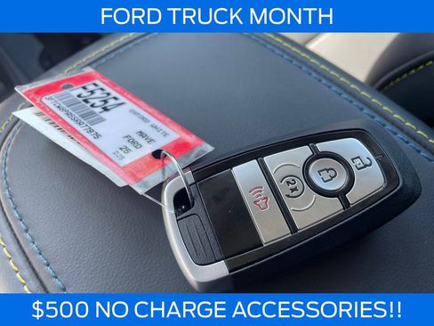 New 2025 Ford Maverick Lobo image 9