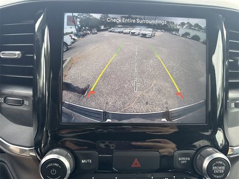 Used 2024 RAM 1500 Laramie image 25