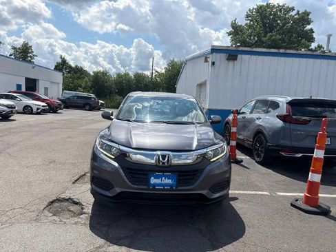 Used 2020 Honda HR-V LX image 3