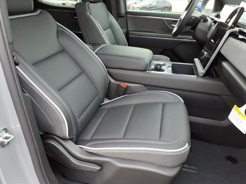 New 2026 GMC Sierra EV Elevation image 24