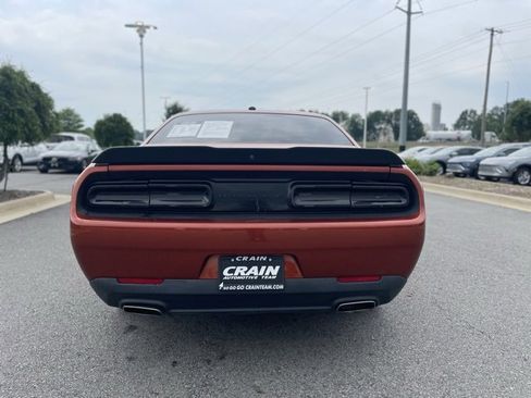 Used 2020 Dodge Challenger SXT w/ Plus Package image 6