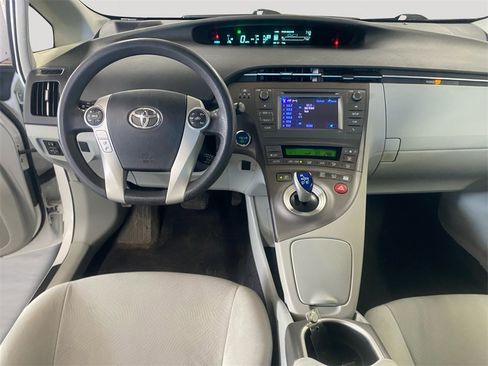 Used 2013 Toyota Prius Two image 10
