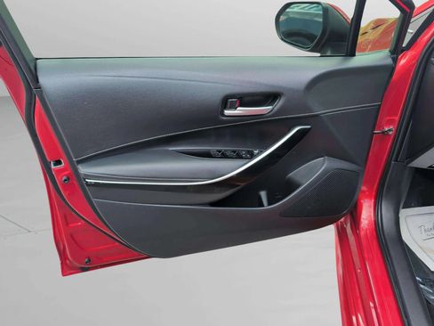 Used 2019 Toyota Corolla XSE FWD image 35