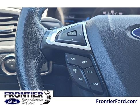 Used 2017 Ford Edge SEL w/ Equipment Group 201A AWD/4WD image 15