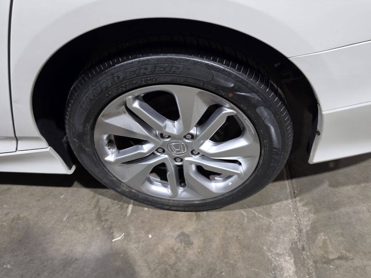Used 2019 Honda Accord LX image 22