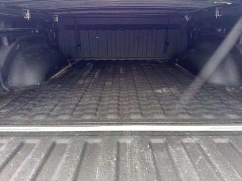 Used 2023 RAM 1500 Laramie AWD/4WD image 9