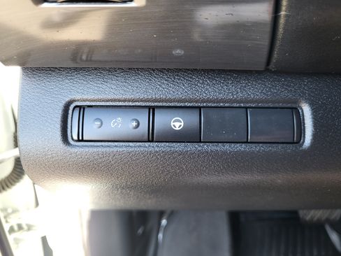 Used 2024 Nissan Pathfinder Rock Creek AWD/4WD image 23
