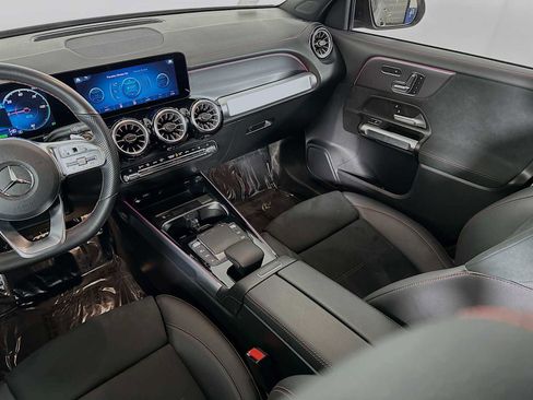 Used 2022 Mercedes-Benz EQB 300 EQB 300 image 23