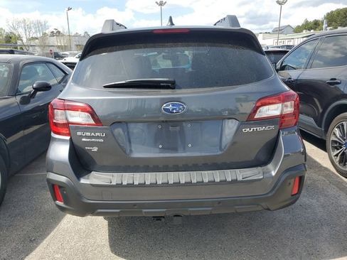Used 2018 Subaru Outback 2.5i Limited image 7