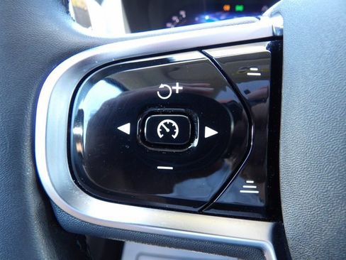 Certified 2025 Volvo S60 T8 Plus AWD/4WD image 20