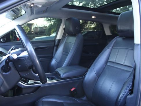 Used 2020 Land Rover Range Rover Evoque SE AWD/4WD image 11