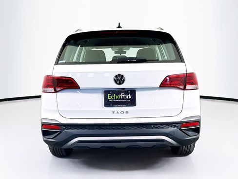 Used 2024 Volkswagen Taos S image 7