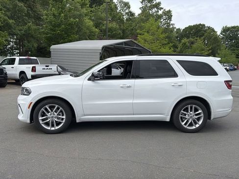 Used 2024 Dodge Durango GT RWD image 10
