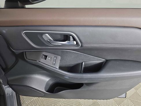 Used 2023 Nissan Rogue Platinum w/ Platinum Premium Package image 34