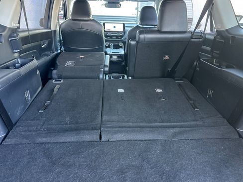 Used 2025 Toyota Grand Highlander FWD image 25