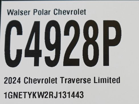 Used 2024 Chevrolet Traverse RS image 33